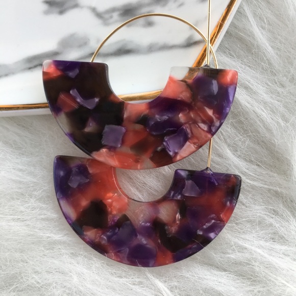 NEW Purple & Red Marbled Resin Dangle Earrings - Picture 3 of 5